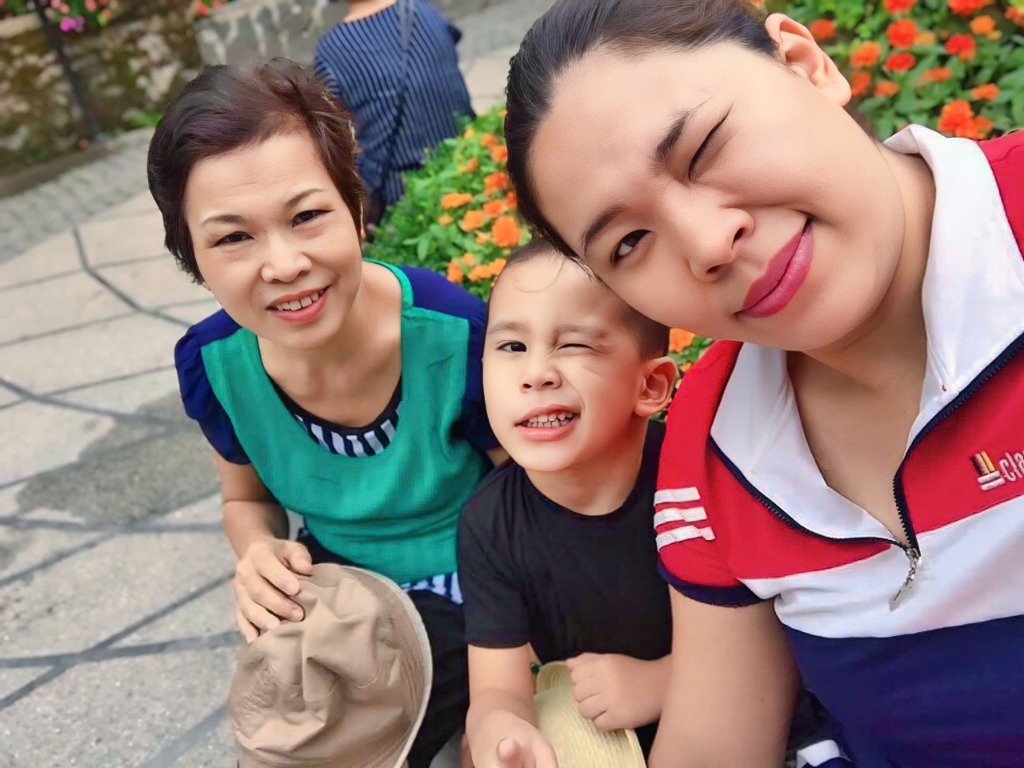 Nụ Cười Hạnh Phúc 🌸